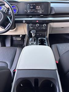 2023 Kia Carnival LX   - Photo 16 - Fort Walton Beach, FL 32548