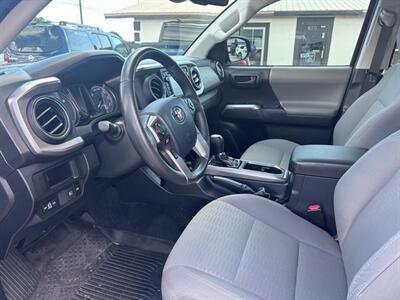 2019 Toyota Tacoma SR5 V6   - Photo 12 - Fort Walton Beach, FL 32548