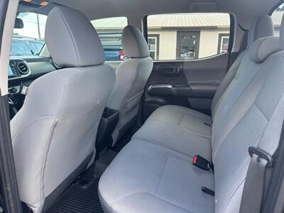 2019 Toyota Tacoma SR5 V6   - Photo 13 - Fort Walton Beach, FL 32548