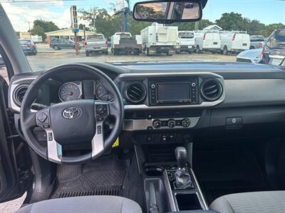 2019 Toyota Tacoma SR5 V6   - Photo 14 - Fort Walton Beach, FL 32548