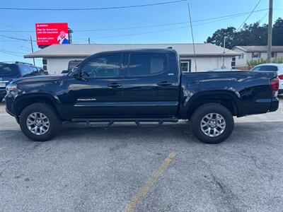 2019 Toyota Tacoma SR5 V6   - Photo 8 - Fort Walton Beach, FL 32548