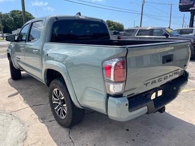 2022 Toyota Tacoma SR5 V6   - Photo 6 - Fort Walton Beach, FL 32548