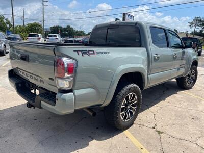 2022 Toyota Tacoma SR5 V6   - Photo 4 - Fort Walton Beach, FL 32548