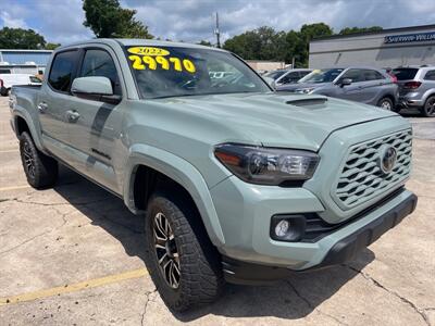 2022 Toyota Tacoma SR5 V6   - Photo 3 - Fort Walton Beach, FL 32548