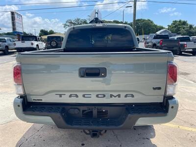 2022 Toyota Tacoma SR5 V6   - Photo 5 - Fort Walton Beach, FL 32548