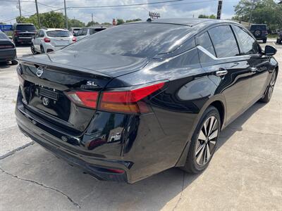 2019 Nissan Altima 2.5 SL   - Photo 2 - Fort Walton Beach, FL 32548