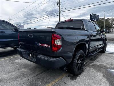 2020 Toyota Tundra SR5   - Photo 11 - Fort Walton Beach, FL 32548