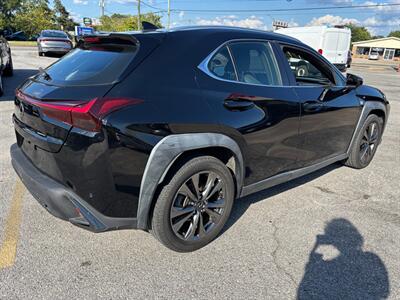 2019 Lexus UX 200 F SPORT   - Photo 5 - Fort Walton Beach, FL 32548