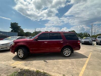 2017 Ford Expedition Limited   - Photo 2 - Fort Walton Beach, FL 32548