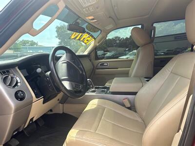 2017 Ford Expedition Limited   - Photo 10 - Fort Walton Beach, FL 32548