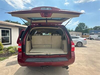 2017 Ford Expedition Limited   - Photo 12 - Fort Walton Beach, FL 32548