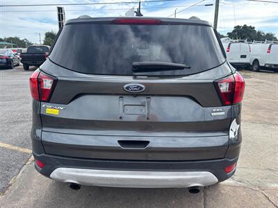 2019 Ford Escape SEL   - Photo 6 - Fort Walton Beach, FL 32548