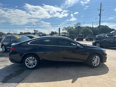 2018 CHEVROLET MALIBU LT 4D SE   - Photo 4 - Fort Walton Beach, FL 32548