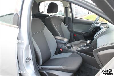 2013 Ford Focus SE   - Photo 9 - Victoria, BC V8T 2W6