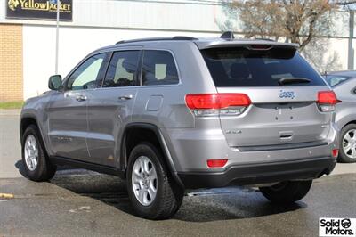 2017 Jeep Grand Cherokee Laredo   - Photo 5 - Victoria, BC V8T 2W6