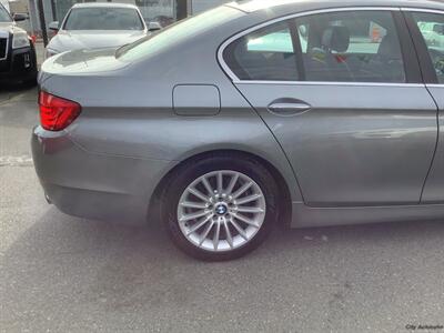 2011 BMW 5 Series 535i xDrive   - Photo 10 - Victoria, BC V8T 2W6