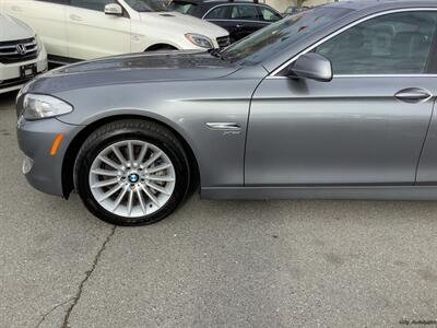 2011 BMW 5 Series 535i xDrive   - Photo 4 - Victoria, BC V8T 2W6