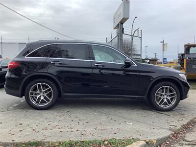 2016 Mercedes-Benz GLC GLC 300 4MATIC   - Photo 13 - Victoria, BC V8T 2W6