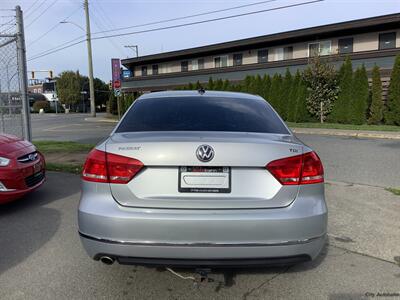 2015 Volkswagen Passat 2.0L TDI SE   - Photo 8 - Victoria, BC V8T 2W6