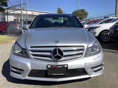 2012 Mercedes-Benz C 300 Luxury 4MATIC   - Photo 2 - Victoria, BC V8T 2W6