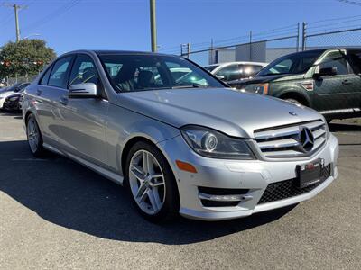 2012 Mercedes-Benz C 300 Luxury 4MATIC Sedan