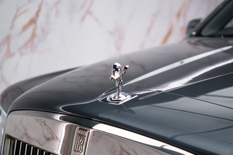 2024 Rolls-Royce Cullinan - Photo 25 - Huntington Beach, CA 92649