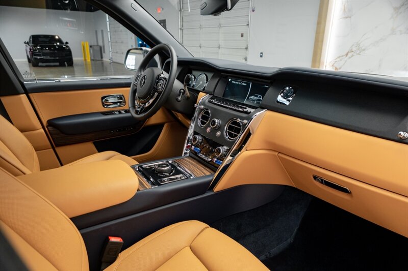2024 Rolls-Royce Cullinan - Photo 40 - Huntington Beach, CA 92649