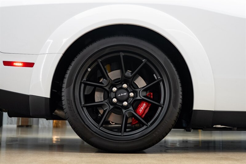 2023 Dodge Challenger SRT Hellcat Jailbreak - Photo 10 - Scottsdale, AZ 85258