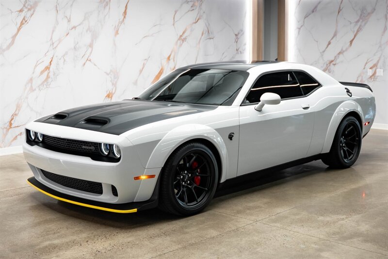 2023 Dodge Challenger SRT Hellcat Widebody Jailbreak Auto's photo