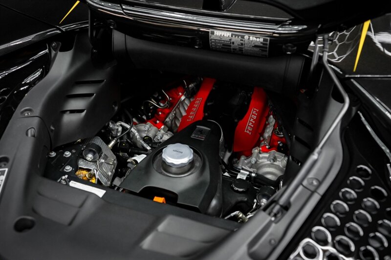 2025 Ferrari SF90 Spider - Photo 63 - Huntington Beach, CA 92649