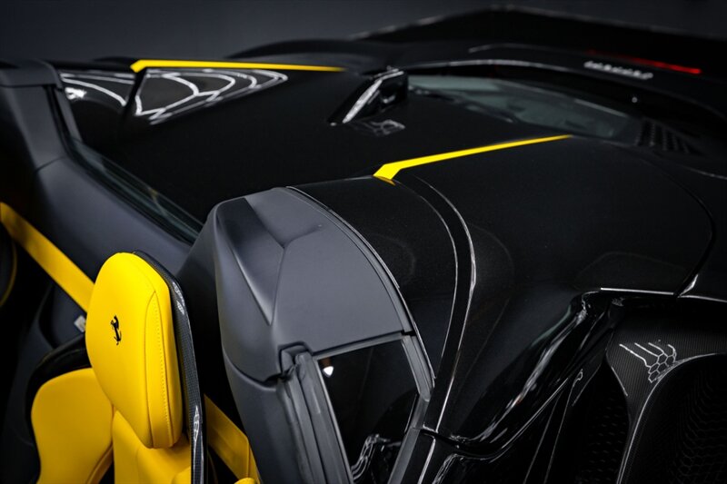 2025 Ferrari SF90 Spider - Photo 18 - Huntington Beach, CA 92649