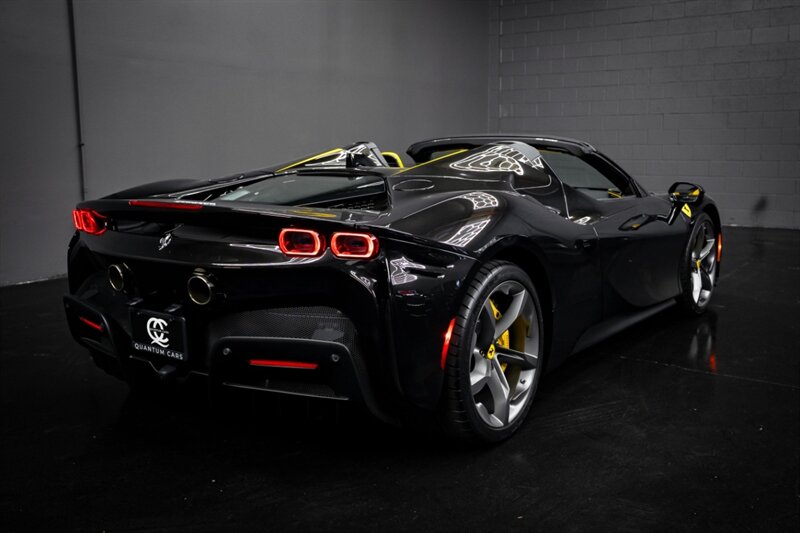 2025 Ferrari SF90 Spider - Photo 52 - Huntington Beach, CA 92649