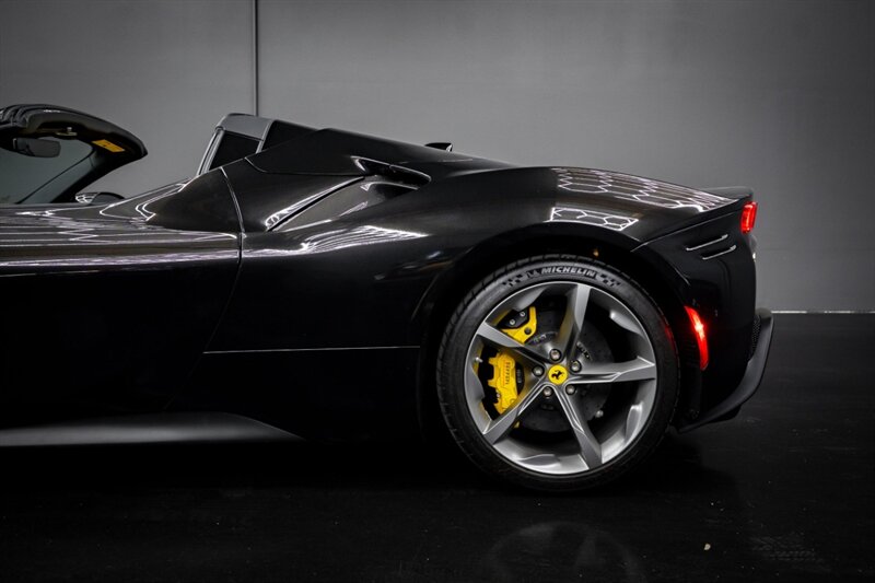 2025 Ferrari SF90 Spider - Photo 6 - Huntington Beach, CA 92649