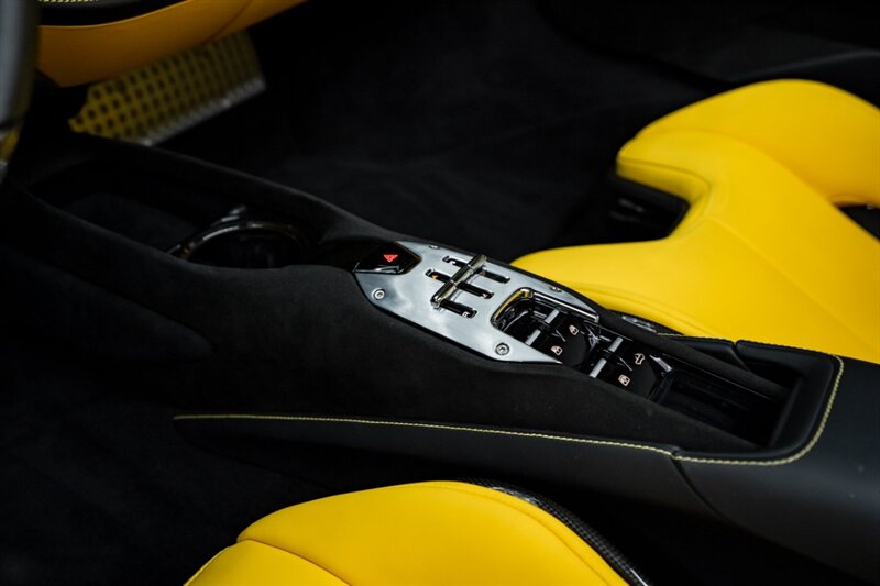2025 Ferrari SF90 Spider - Photo 34 - Huntington Beach, CA 92649