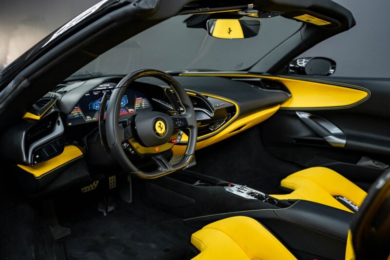 2025 Ferrari SF90 Spider - Photo 20 - Huntington Beach, CA 92649