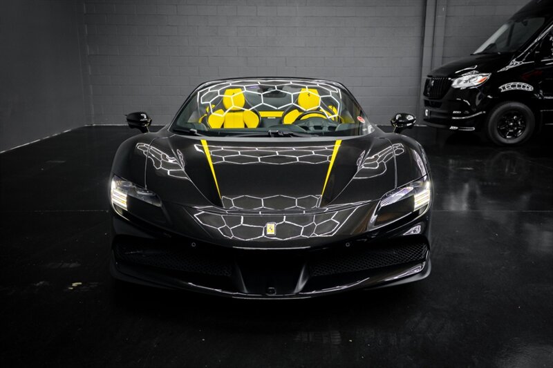 2025 Ferrari SF90 Spider - Photo 2 - Huntington Beach, CA 92649