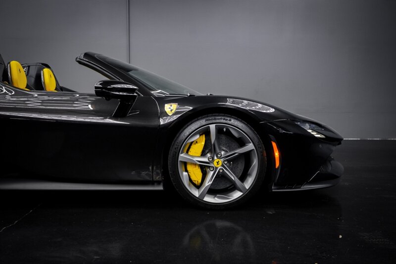 2025 Ferrari SF90 Spider - Photo 55 - Huntington Beach, CA 92649