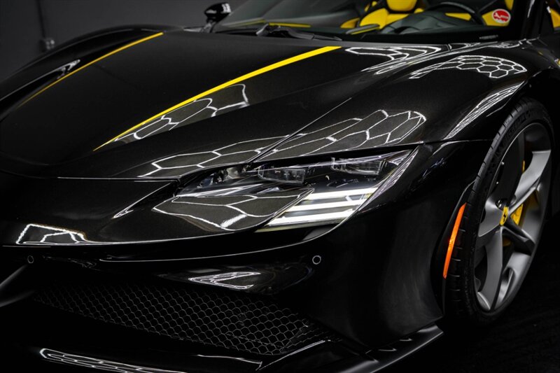 2025 Ferrari SF90 Spider - Photo 8 - Huntington Beach, CA 92649