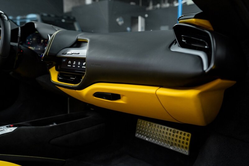 2025 Ferrari SF90 Spider - Photo 46 - Huntington Beach, CA 92649