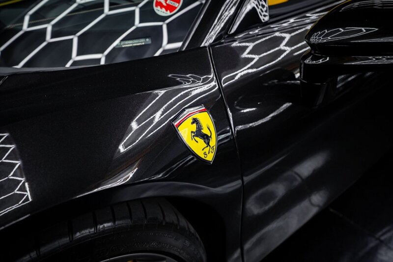 2025 Ferrari SF90 Spider - Photo 15 - Huntington Beach, CA 92649