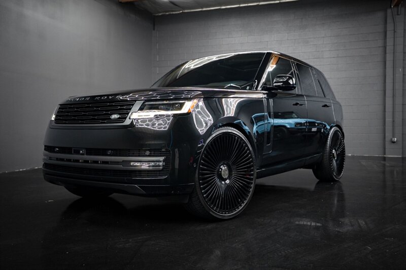 2025 Land Rover Range Rover P530 SE - Photo 3 - Huntington Beach, CA 92649