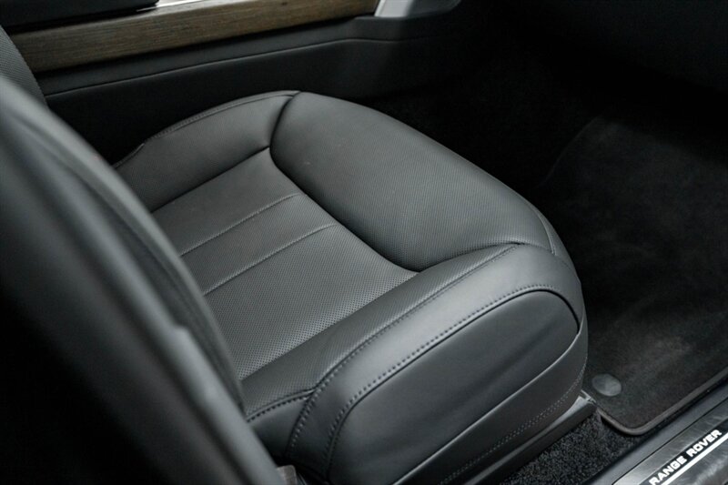 2025 Land Rover Range Rover P530 SE - Photo 26 - Huntington Beach, CA 92649