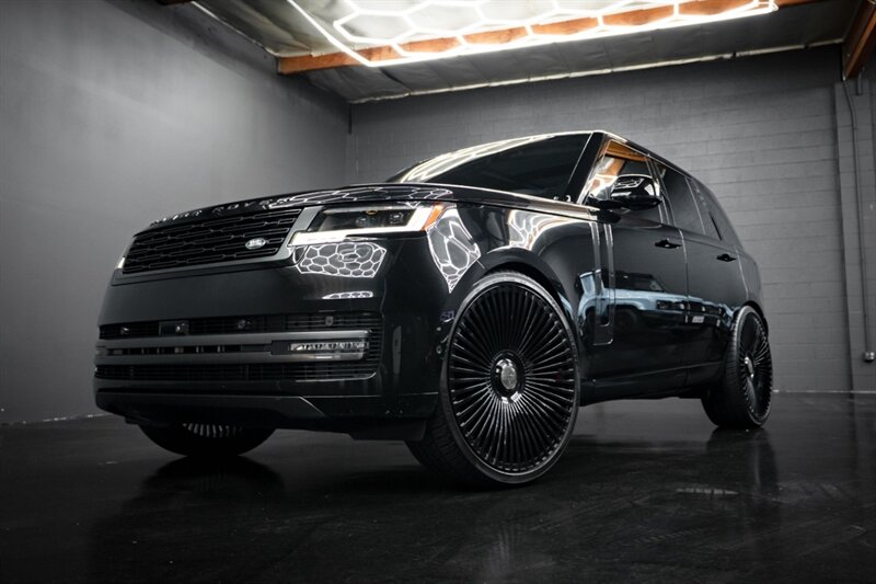 2025 Land Rover Range Rover P530 SE - Photo 2 - Huntington Beach, CA 92649