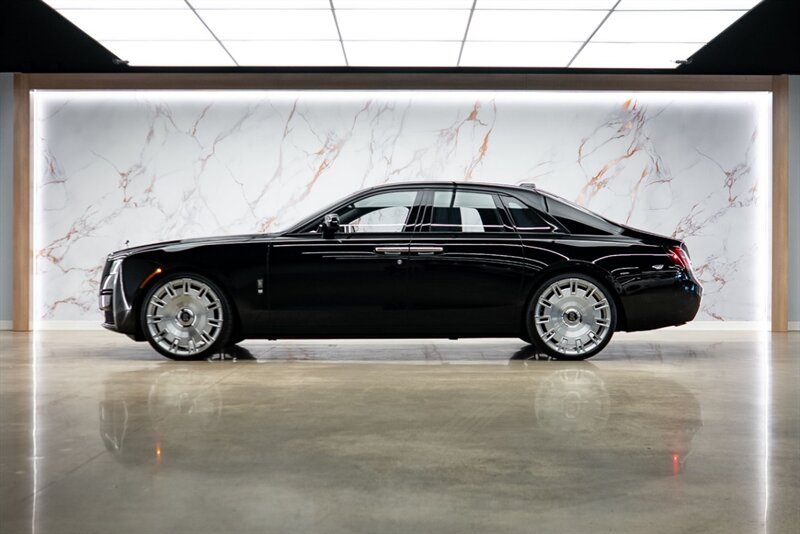 2021 Rolls-Royce Ghost - Photo 4 - Huntington Beach, CA 92649