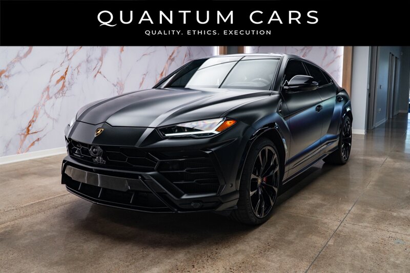 2022 Lamborghini Urus  