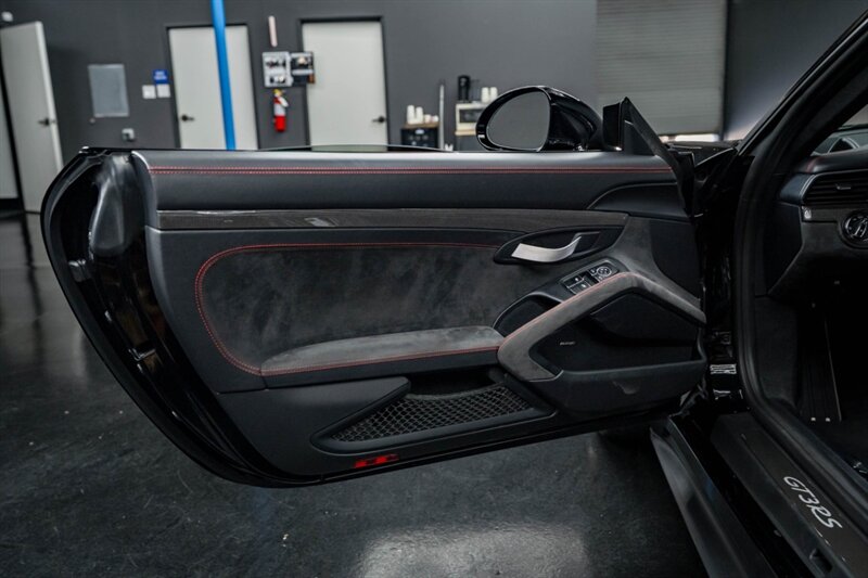 2019 Porsche 911 GT3 RS - Photo 41 - Huntington Beach, CA 92649