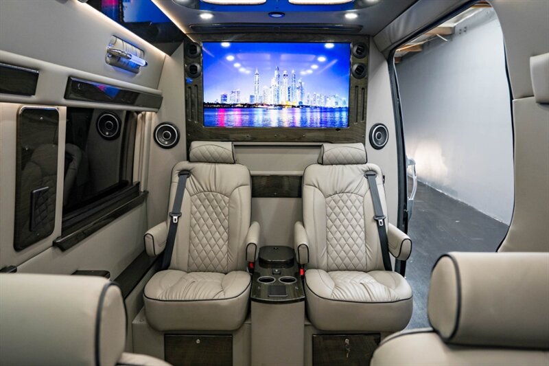 2022 Mercedes-Benz Sprinter 3500XD - Photo 39 - Huntington Beach, CA 92649