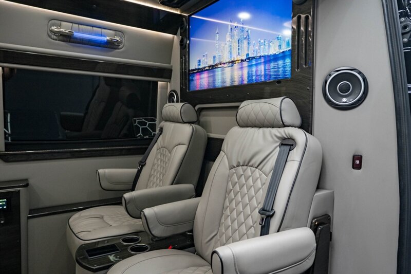 2022 Mercedes-Benz Sprinter 3500XD - Photo 42 - Huntington Beach, CA 92649