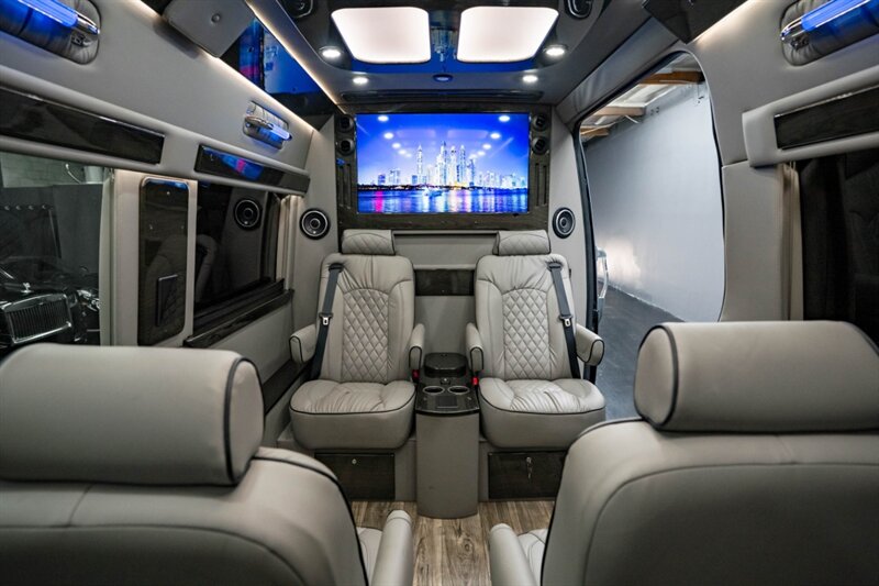 2022 Mercedes-Benz Sprinter 3500XD - Photo 43 - Huntington Beach, CA 92649