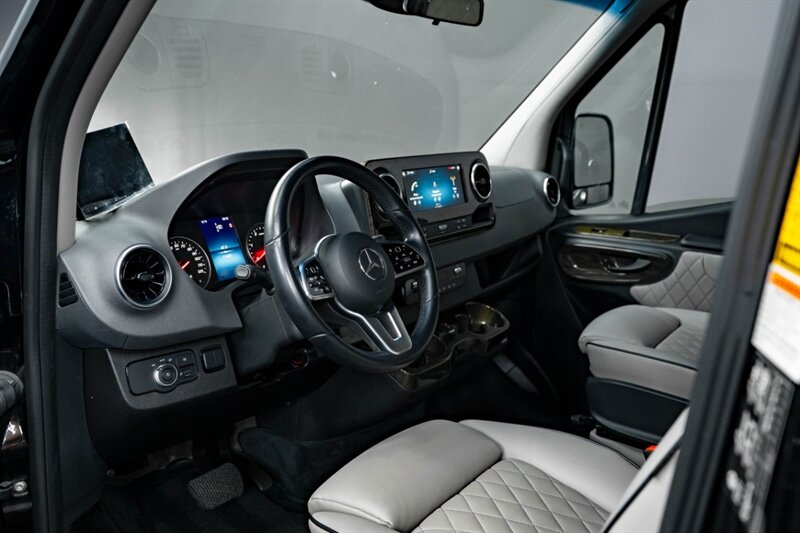 2022 Mercedes-Benz Sprinter 3500XD - Photo 15 - Huntington Beach, CA 92649